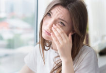 Pain Behind Left Eye: Possible Causes & Effective Treatment pain behind left eye