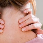 how to fix stiff neck pain with pressure points
