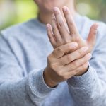 causes of numbness in fingers and thumb